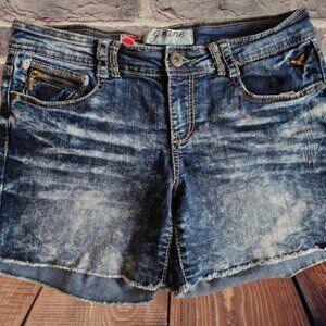 GRANE STRETCH WAIST JUNIOR JEAN SHORTS - SIZE 9 REGULAR